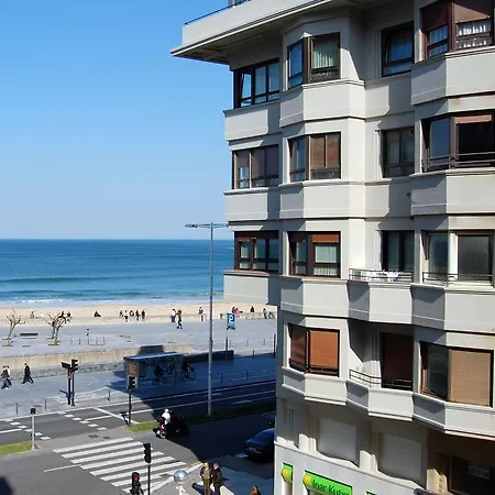 Playa Gros - Ib. * San Sebastián